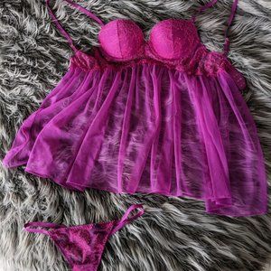 Victoria Secret Lingerie Set - Bra and Panties - Sexy Fuchsia 34 B